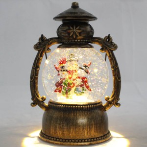 Traditional Xmas seasonal antique plastic led water spinning Christmas lantern snow globe with glitter