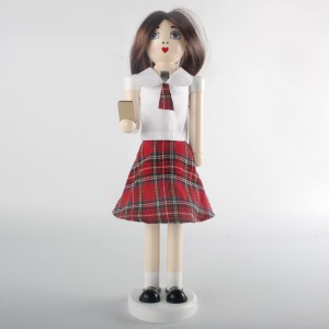 Osunwon ojo ibi ati ayẹyẹ ipari ẹkọ ebun iranti kekere girl onigi ipè nutcracker figurines