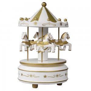 I-Wholesale Xmas Carrossel Merry Go Round Plastic kanye ne-Wooden Romantic 4 Horse decor Ibhokisi Lomculo Le-Carousel Elizungezayo lesipho seholide