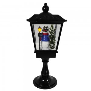 Hazo lehibe Krismasy Santa Scene Black Led mozika Xmas tabletop lamp post miaraka amin'ny lanezy milatsaka