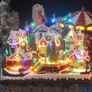 ຂະໜາດໃຫຍ່ດົນຕີ Polyresin Christmas LED House flying Santa sleigh scene Christmas Village with rotating Xmas tree